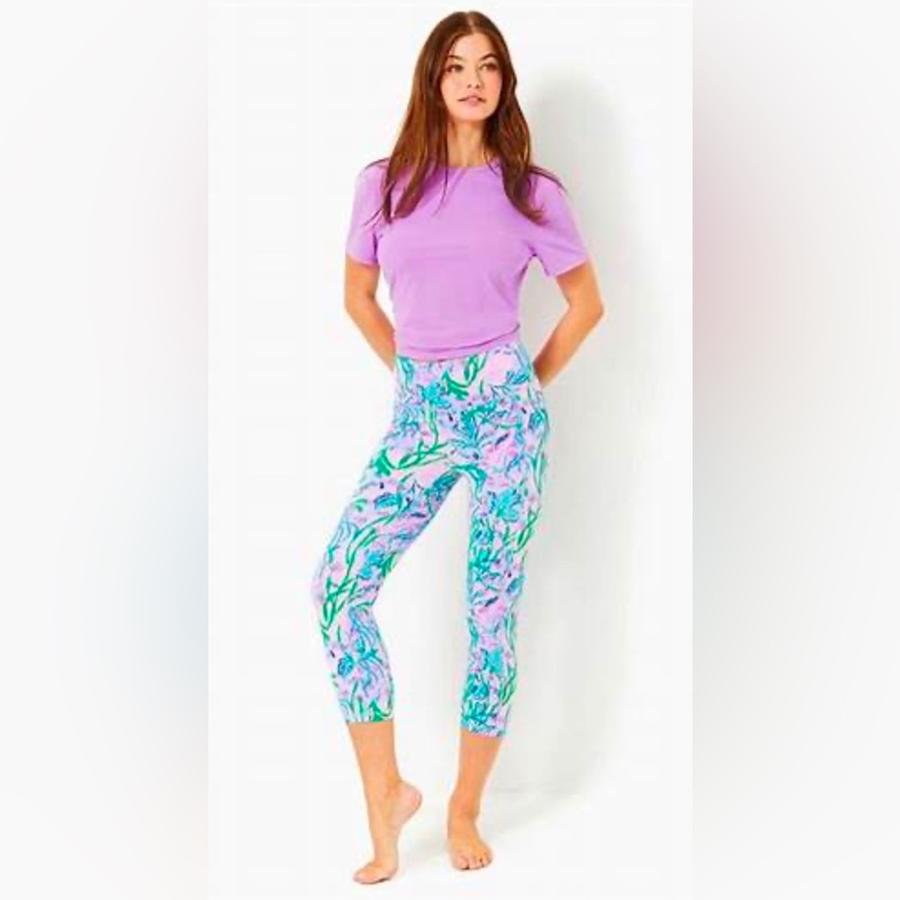NWT Lilly Pulitzer
Weekender High Rise Crop UPF 50